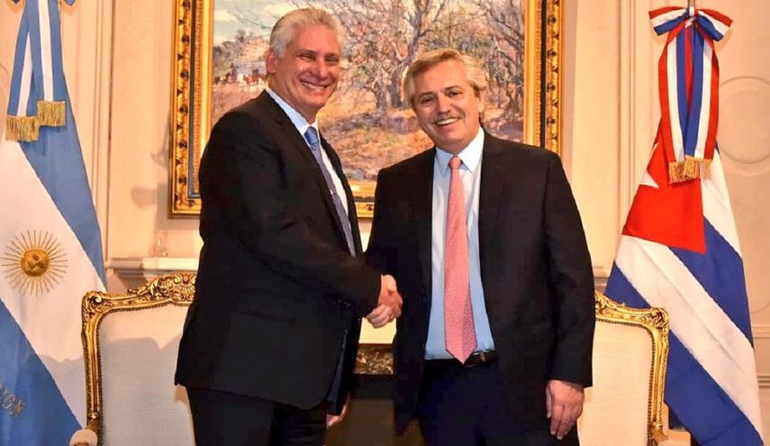 El designado gobernante Miguel D&iacute;az-Canel y el electo presidente de Argentina, Alberto Fern&aacute;ndez.
