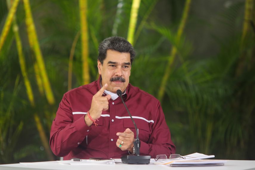 El dictador Nicolás Maduro dijo que la vacunación contra el COVID-19 será&nbsp; a partir de abril aunque había afirmado previamente que empezaría entre diciembre y enero, con vacunas de Rusia y China