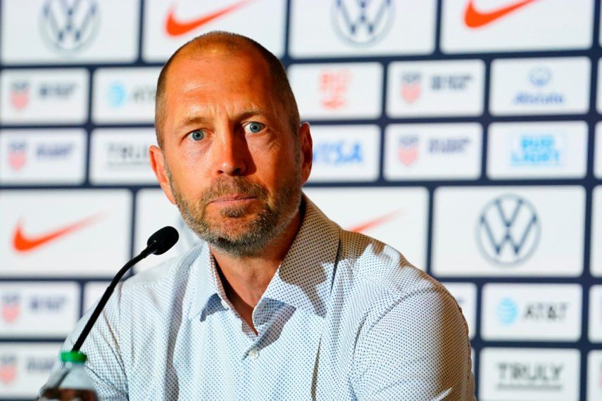 El seleccionador de Estados Unidos Gregg Berhalter responde preguntas en conferencia de prensa durante la presentación en su retorno el viernes 16 de junio del 2023.&nbsp;