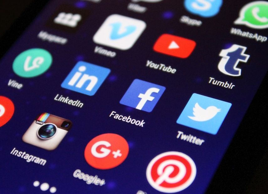 Sin una orden judicial, las plataformas de redes sociales en Brasil&nbsp; tendrán que retirar contenidos que promuevan acciones antidemocráticas, terrorismo, discursos de odio, pornografía infantil y otros crímenes graves