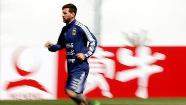 messi se estreno ante croacia como goleador con la seleccion mayor
