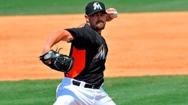 Mike Dunn ingresó en la lista de lesionados por primera vez en su carrera. (ARCHIVO)