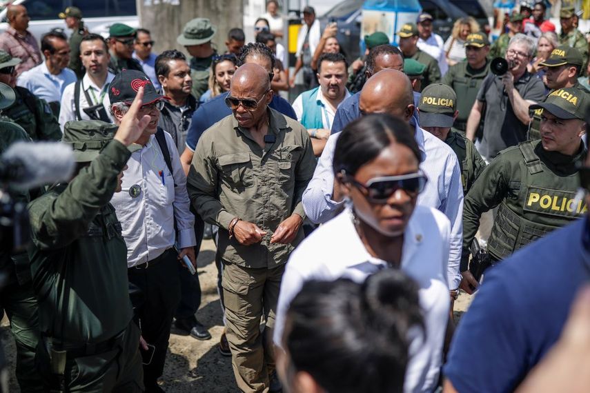 El alcalde de Nueva York, Eric Adams, llega a Necoclí, Colombia, el sábado 7 de octubre de 2023.&nbsp;