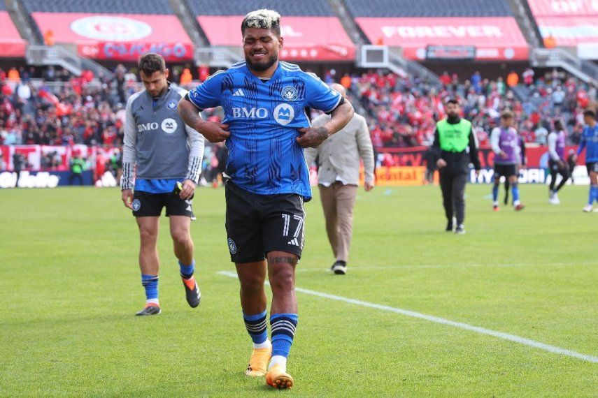 CHICAGO, ILLINOIS - 16 DE MARZO: Josef Martínez #17 del CF Montréal reacciona tras perder ante el Chicago Fire FC en Soldier Field el 16 de marzo de 2024 en Chicago, Illinois