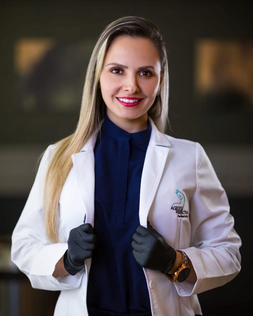 María José Salas, enfermera certificada avanzada y experta en tratamientos inyectables de rejuvenecimiento facial.