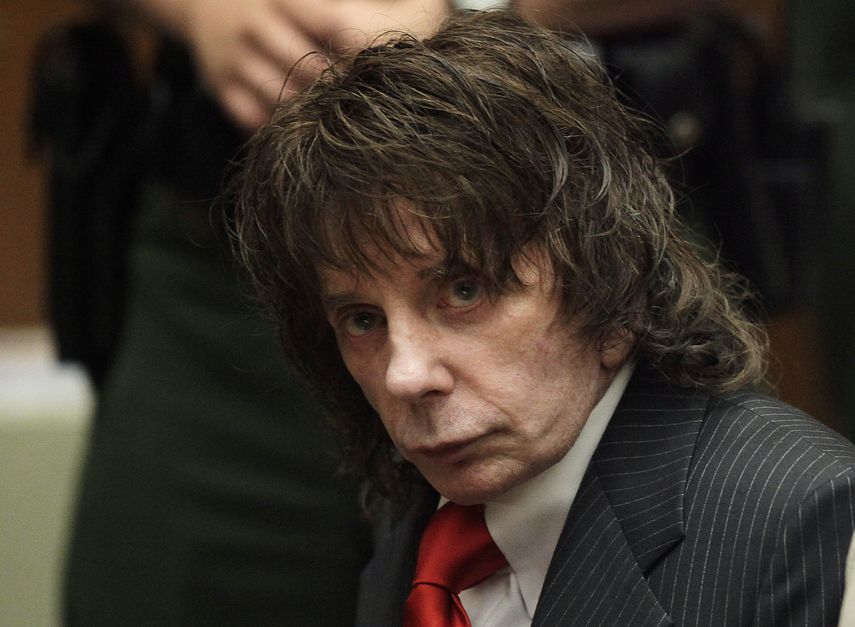 En esta fotografía de archivo del 29 de mayo de 2009 el productor musical Phil Spector en una corte en espera de su sentencia en Los Angeles.&nbsp;