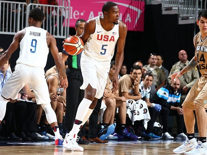 Durant fue el máximo anotador de Estados Unidos con 23 puntos. (TWITTER/@usabasketball)