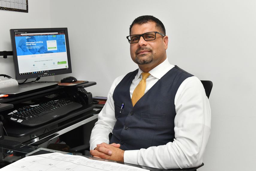 &nbsp;Podemos ofrecer los diferentes programas del Gobierno como el FHA, Fannie Mae, VA si es un veterano o diversos programas de préstamos convencionales.