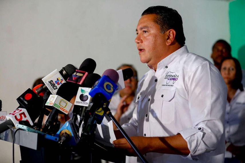 Javier Bertucci podría unirse en las próximas horas al también candidato Alejandro Ratti.