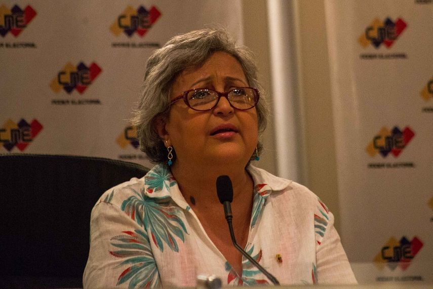 Tibisay Lucena, presidenta del CNE en Venezuela, informó que las elecciones presidenciales se celebrarán el 22 de abril próximo.