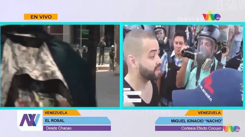 El canal de noticias VIVOplay se ha mantenido transmitiendo a pesar del bloqueo dentro de Venezuela. En la imagen aparece el cantante Nacho, en un enfrentamiento con periodistas del oficialismo.
