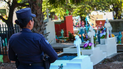 La policía de El Salvador comenzó a destruir tumbas con pintadas de pandilleros en cementerios públicos