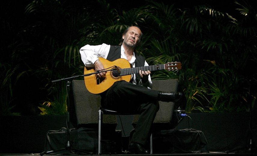 El guitarrista Paco de Lucía durante un concierto en Portugal en 2007. (EFE)