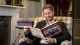 En esta foto de enero de 2020 y puesta a disposici&oacute;n el lunes 27 de abril de 2020 por Mattel, el pr&iacute;ncipe Harry de Gran Breta&ntilde;a posa para una foto durante la grabaci&oacute;n de su introducci&oacute;n al nuevo especial animado Thomas & Friends: The Royal Engine.&nbsp; 