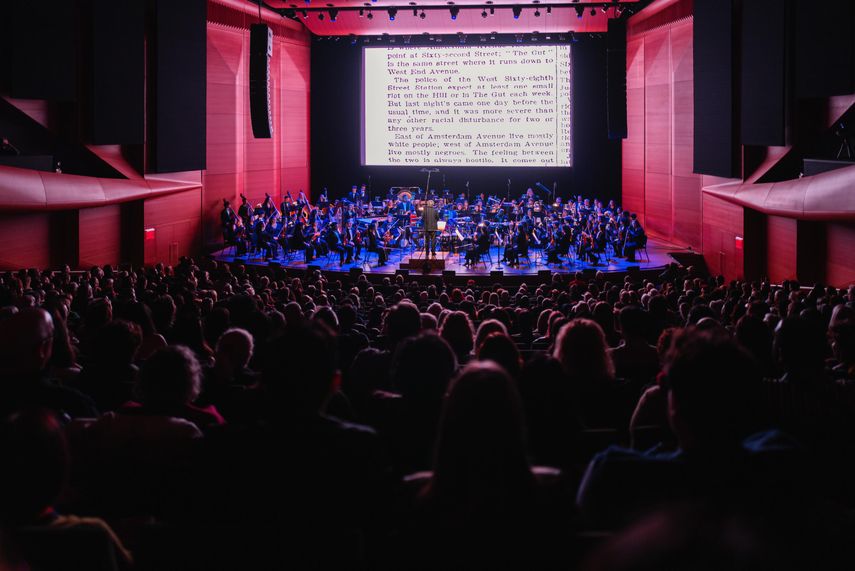 Etienne Charles, Gerard Schwarz, Creole Soul y la Orquesta Sinfónica Frost de la Frost School of Music de la Universidad de Miami, presentan el concierto, con entradas agotadas, 