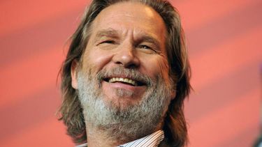 El premio Cecil B. DeMille lleva el nombre del influyente director de Hollywood cuya carrera se extendió durante la época del&nbsp;cine&nbsp;mudo y la del sonido.