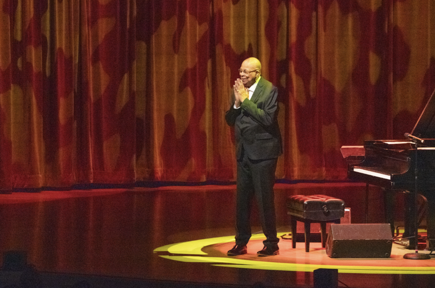 El pianista de jazz cubano Chucho Valdés se presenta el Adrienne Arsht Center, de Miami.