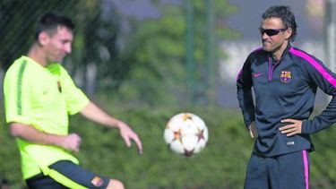 Messi y Luis Enrique discutieron durante un entrenamiento justo después de la derrota del Barcelona ante la Real Sociedad. (EFE)