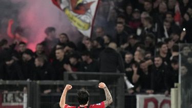 El Milan gana 1-0 a la Fiorentina y se asegura en la cima