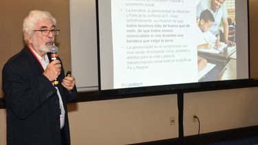 El sacerdote Manuel Aristorena, director nacional de Fe y Alegr&iacute;a en Venezuela.