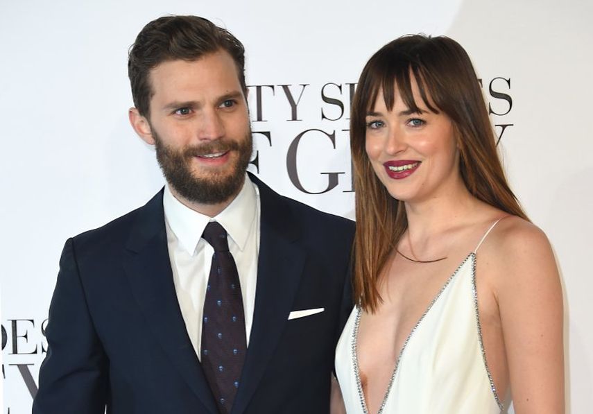 Dakota Johnson y Jamie Dornan el 12 de febrero de 2015 en la premiere en Londres de &ldquo;Fifty Shades Darker&rdquo;