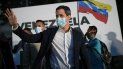 En esta foto del 12 de noviembre de 2020, el líder opositor Juan Guaidó llega a la manifestación de campaña Venezuela alza la voz en el barrio Terrazas del Ávila de Caracas, Venezuela. La coalición de oposición liderada por Guaidó está boicoteando la próxima votación legislativa del 6 de diciembre. En esta foto del 12 de noviembre de 2020, el líder opositor Juan Guaidó llega a la manifestación de campaña Venezuela alza la voz en el barrio Terrazas del Ávila de Caracas, Venezuela. La coalición de oposición liderada por Guaidó está boicoteando la próxima votación legislativa del 6 de diciembre.