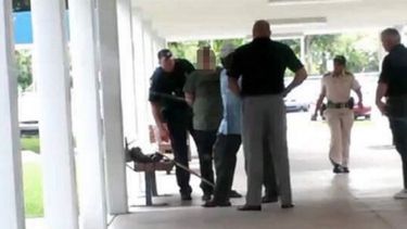 El jóven fue puesto bajo custodia en la oficina del alguacil en Broward.&nbsp;