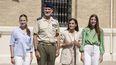 La Princesa de Asturias, Leonor, llega acompañada del Rey Felipe VI; la Reina Letizia; y su hermana la Infanta Sofía; a la Academia General Militar de Zaragoza con motivo de su ingreso para realizar su formación castrense, el 17 de agosto de 2023, en Zaragoza, Aragón (España).
