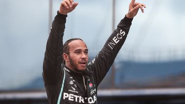 Lewis Hamilton campeón de Fórmula 1 en siete ocasiones: 2008,2014, 2015, 2017, 2018, 2019 y 2020.