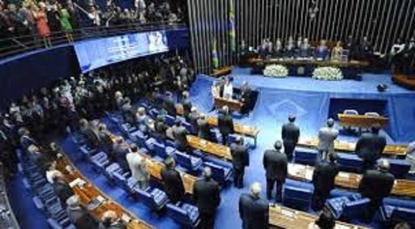 Senado analiza con urgencia anulación de trámite de juicio contra Rousseff