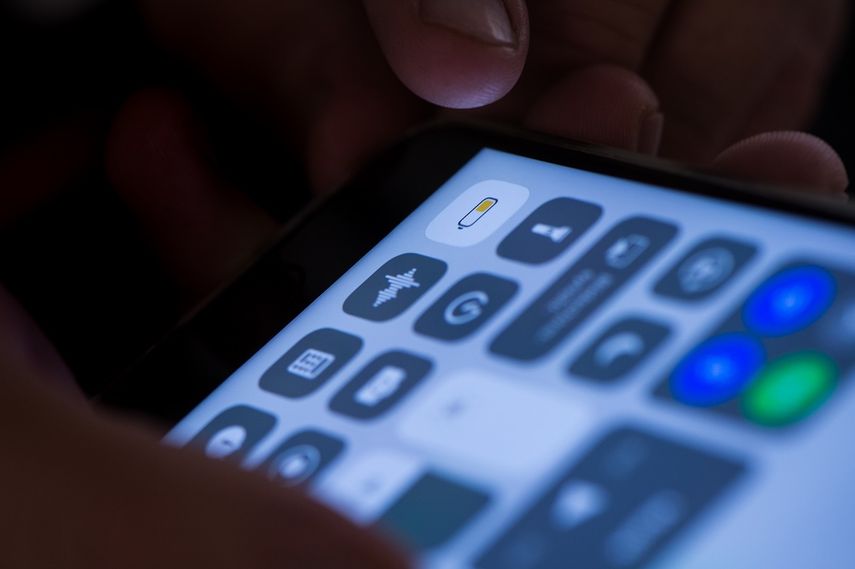 También en los Ajustes se encuentra bajo General el punto Actualización en Segundo Plano, que permite que la app se actualice aunque no se esté usando en ese momento. Este punto se puede desactivar.