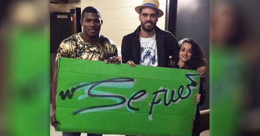Pierde el miedo y tírate una foto con la frase Se fue. Donde quiera escríbelo y ¡sube la foto!, instó El Sexto.