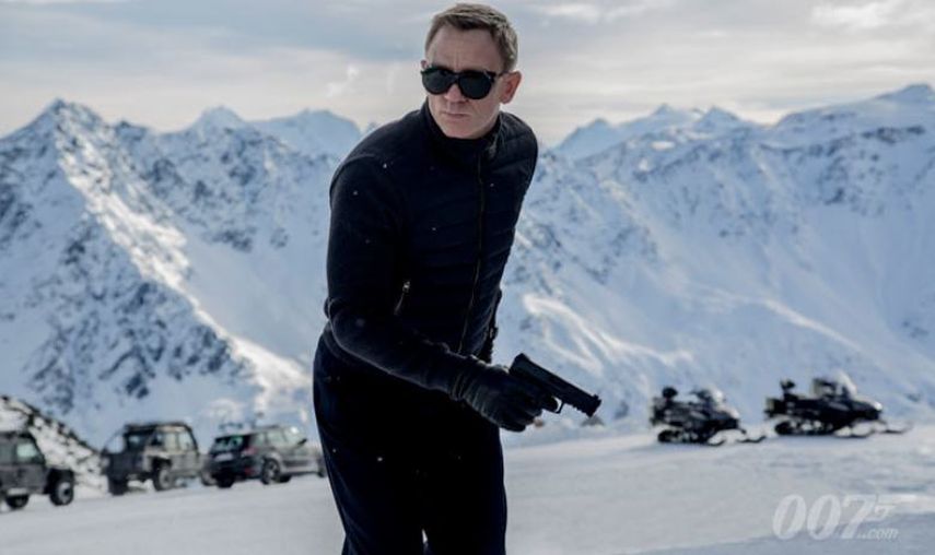 Daniel Craig como el agente James Bond. (007.COM)