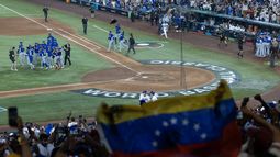 La selección de Venezuela celebra su victoria por 4-2 sobre la selección de Italia tras el partido disputado en el loanDepot Park el 16 de marzo de 2026 en Miami, Florida. La selección de Venezuela celebra su victoria por 4-2 sobre la selección de Italia tras el partido disputado en el loanDepot Park el 16 de marzo de 2026 en Miami, Florida.