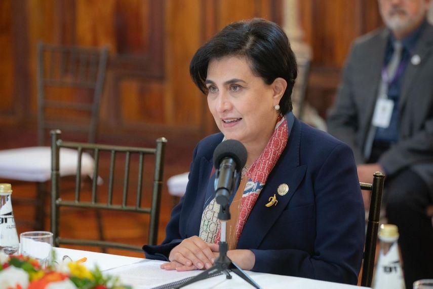 Gabriela Sommerfeld, Canciller de Ecuador.