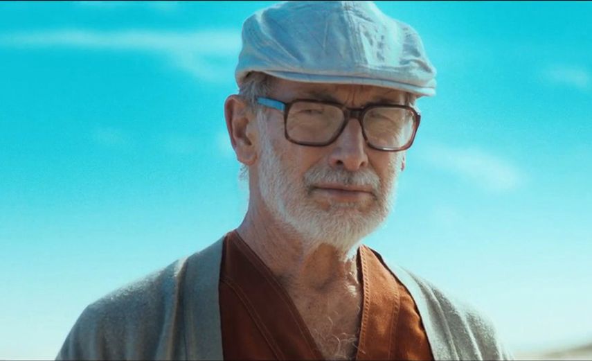 El actor chileno Héctor Noguera interpreta a Mr. Kaplan. (MJFF)