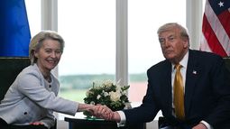 El presidente de Estados Unidos Donald J. Trump durante su encuentro con la presidenta de la Unión Europea, Úrsula Von der Leyen El presidente de Estados Unidos Donald J. Trump durante su encuentro con la presidenta de la Unión Europea, Úrsula Von der Leyen