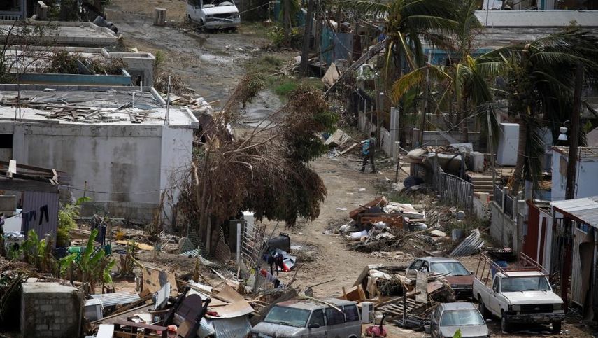 Según cifras oficiales, en Puerto Rico murieron debido al huracán 55 personas.