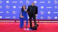 Aneliz Álvarez Alcalá y el cantante mexicano Pepe Aguilar llegan a la octava entrega anual de los Premios de la Música Latinoamericana en el MGM Grand Garden Arena en Las Vegas, Nevada, el 20 de abril de 2023.