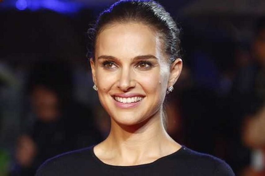 La actriz israelí Natalie Portman posa para la prensa. (EFE)