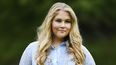 En esta fotografía del 17 de julio de 2020 la princesa Amalia de Holanda posa en el jardín del palacio real Huis ten Bosch en La Haya, Holanda.&nbsp; 