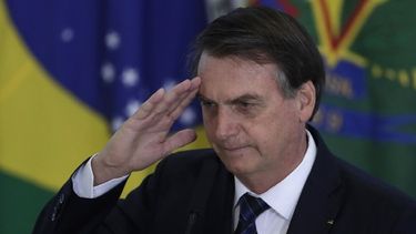 Bolsonaro adelanta veto del pasaporte COVID