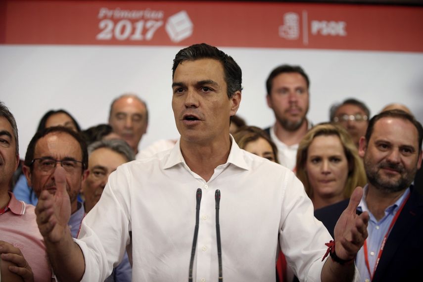 El vencedor de las primarias socialistas,&nbsp;Pedro&nbsp;Sánchez, comparece en Ferraz tras conocerse los resultados a la Secretaría General del PSOE, en las que ha vencido con más del 50 por ciento de los votos.&nbsp;