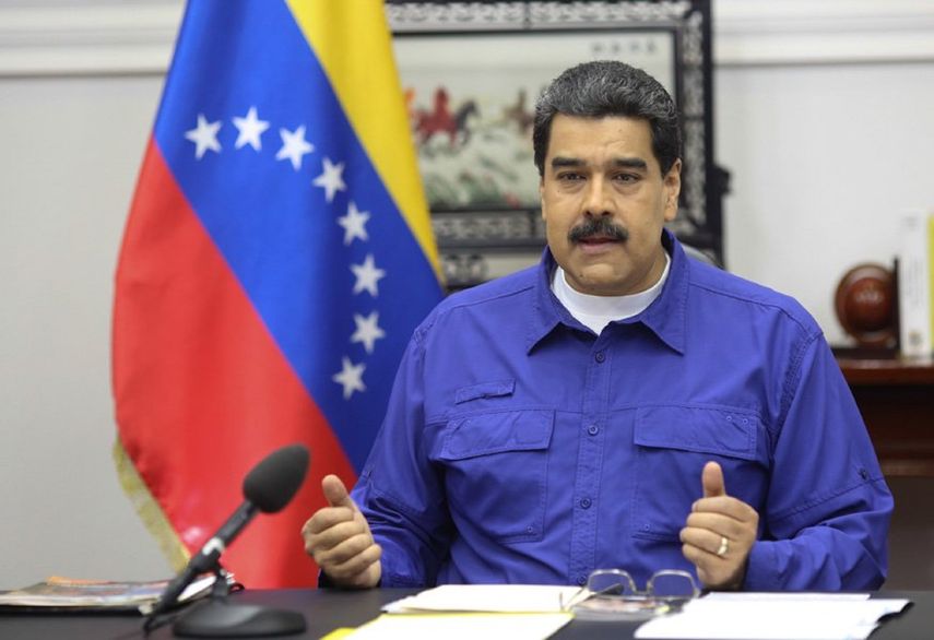 La petición de Maduro surge el mismo día en que el diputado opositor Juan Andrés Mejía, se quejó por el abuso de poder y el uso de recursos públicos por parte de candidatos oficialistas para hacer campaña.