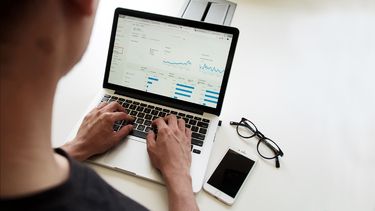 Solicitudes de ayuda&nbsp;se realizan por Internet.