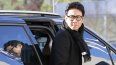 El actor Lee Sun-kyun baja de un auto a su llegada a la sede de la Policía Metropolitana de Incheon, en Incheon, Corea del Sur, el sábado 23 de diciembre de 2023.&nbsp;