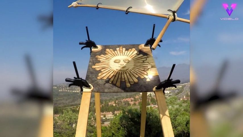 El artista Michael Papadakis necesita de una lupa, un trozo de madera y el sol como gu&iacute;a para hacer incre&iacute;bles retratos.