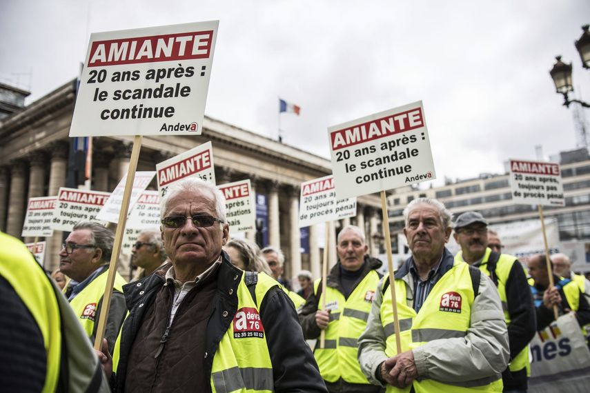 En la actualidad, los tribunales especializados en sanidad pública tienen abiertos veintisiete expedientes referidos al amianto