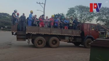 Captura de pantalla del documental realizado por Palanque Visión que relata el traslado de los trabajadores hacia las minas.&nbsp;