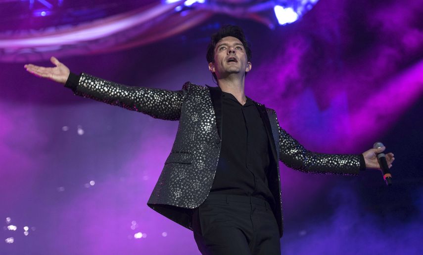 En esta fotograf&iacute;a del 16 de marzo de 2019, el cantante Leonardo de Lozanne de la banda Fobia durante su concierto en el Festival Vive Latino en la Ciudad de M&eacute;xico.&nbsp; Fobia ha grabado el primer concierto unplugged (desenchufado) sin p&uacute;blico.